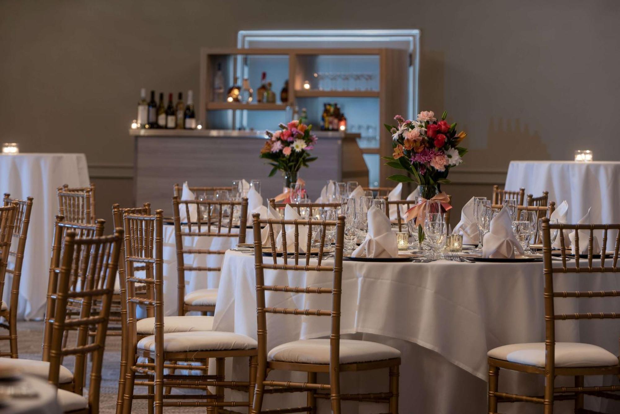 The Benson Portland, Curio Collection By Hilton Portland